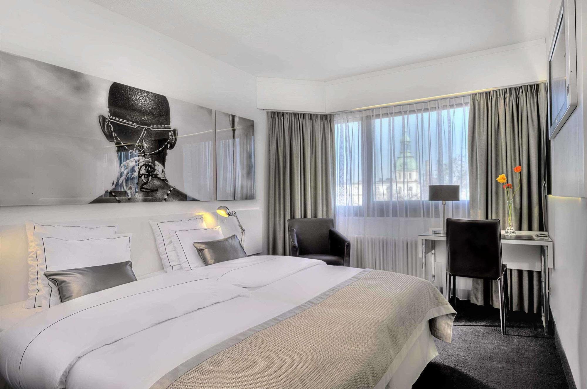 Wyndham Excelsior Hotel 4*