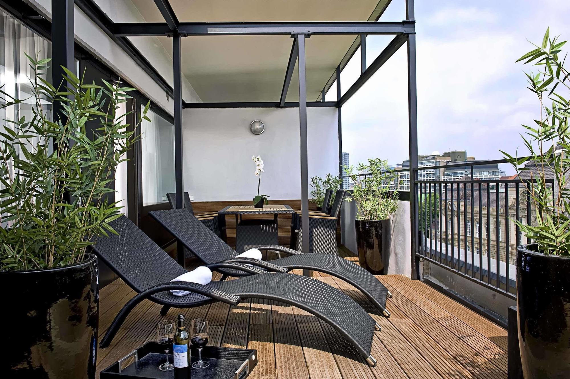Wyndham Excelsior